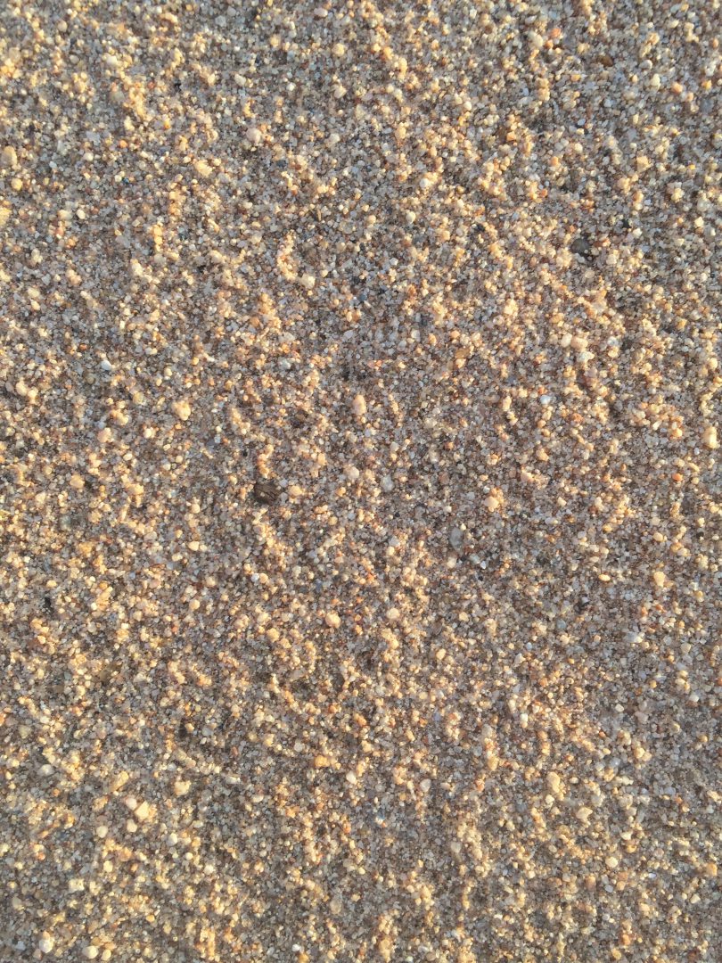 Sand texture with vivid grains of sand from specular highlight | Free