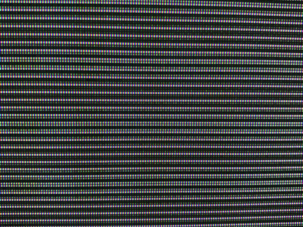 Large repeating pattern of led pixels